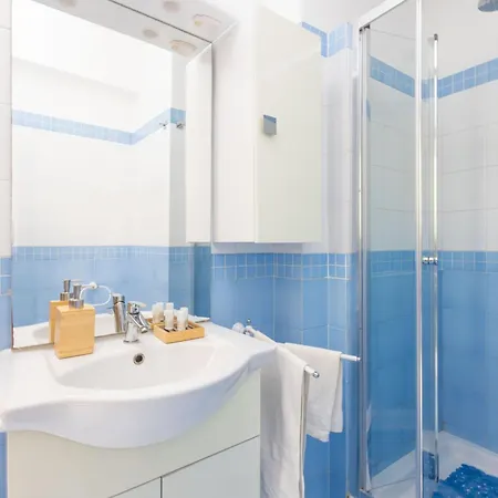Charming&modern One-bedroom In 아파트